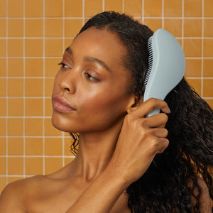 Leave In Conditioner & Detangling Brush - Haze Blue