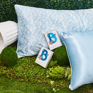 Kitsch x Bridgerton Satin Pillowcase in Toile De Blue - King